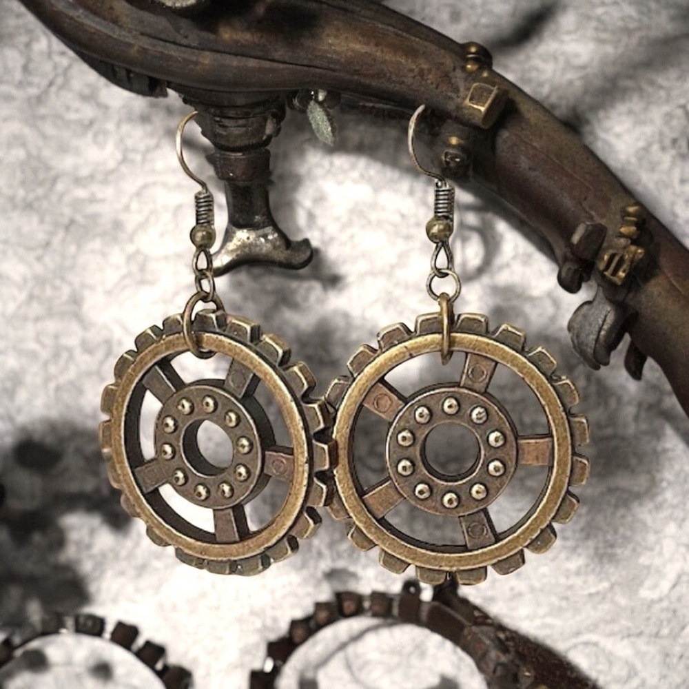 5 For $25💫Steampunk Gears Dangles Earrings - Picture 3 of 5